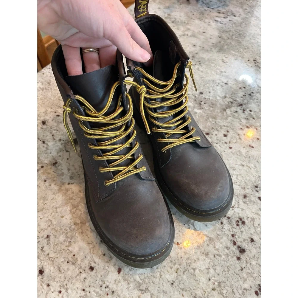 Dr. Martens Youth 1460 Wildhorse Leather Lace Up Boots‎ Dark Brown Size 4 US